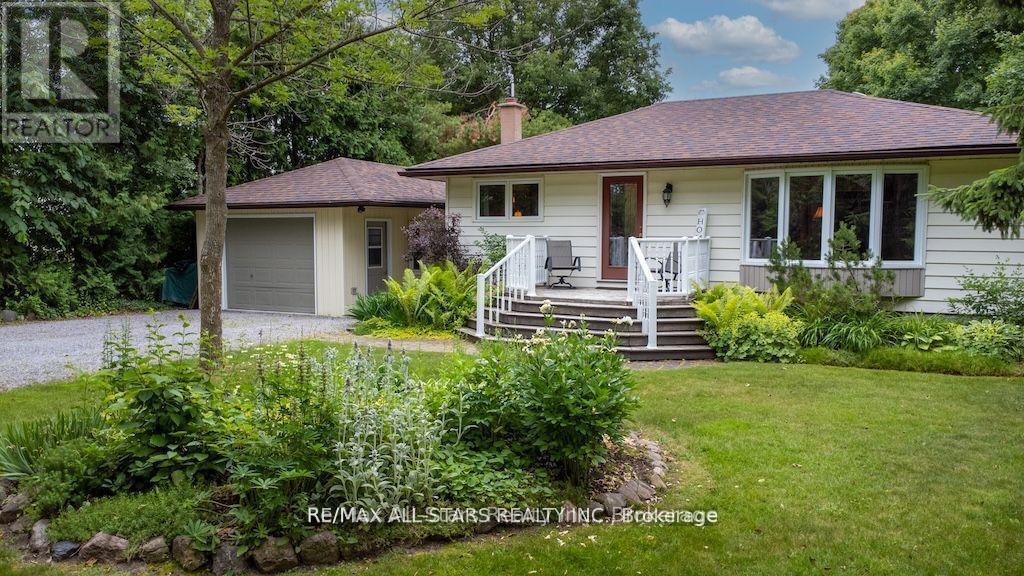 690 Post Road Property Photo 4
