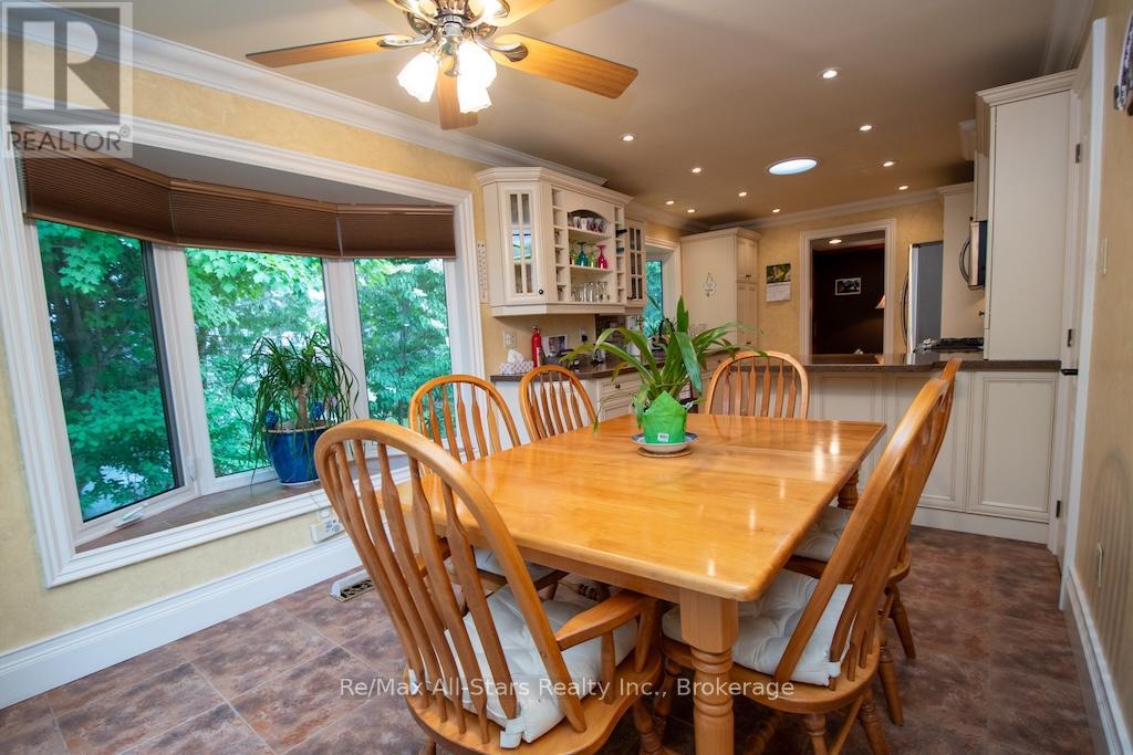 690 Post Road Property Photo 12