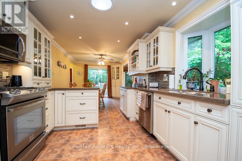 690 Post Road Property Photo 14