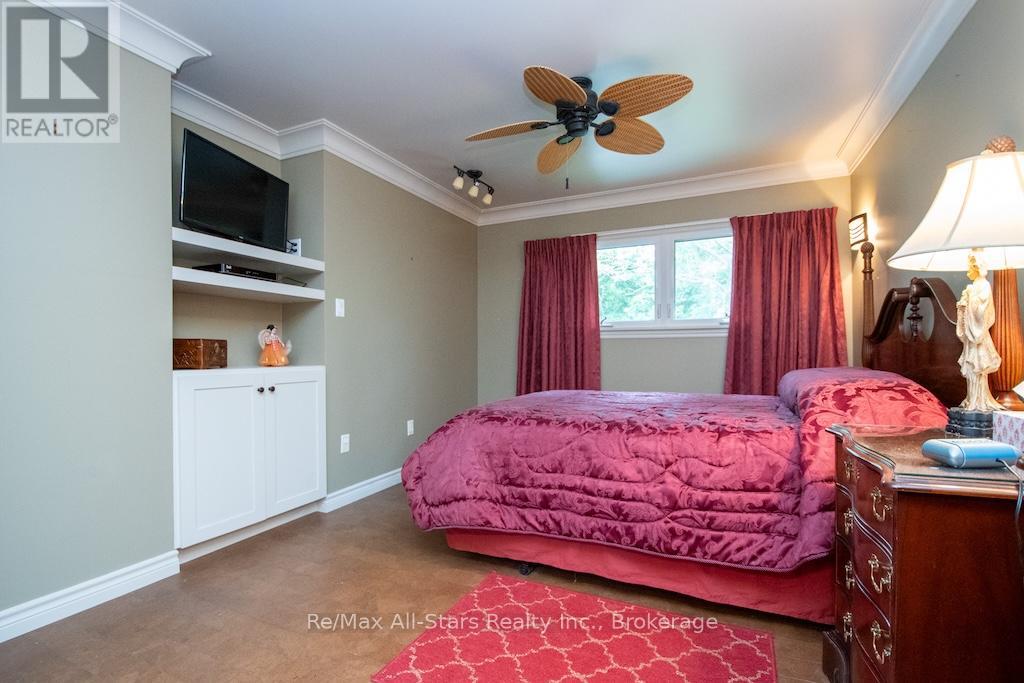 690 Post Road Property Photo 21