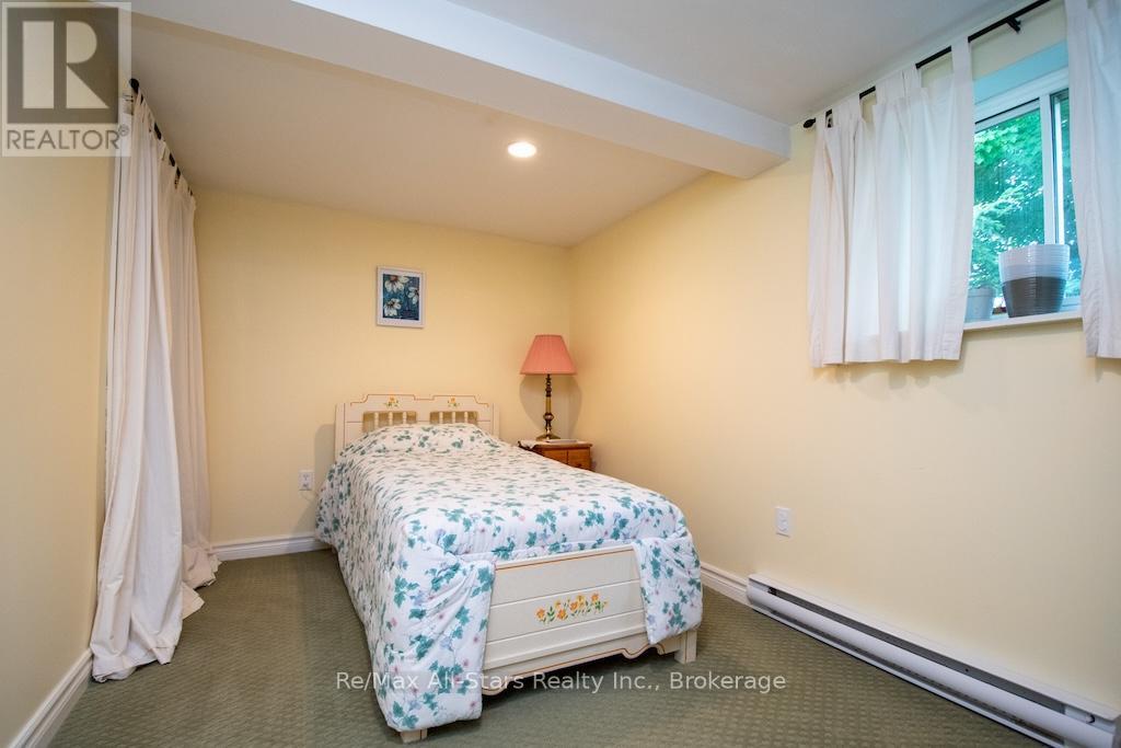 690 Post Road Property Photo 24