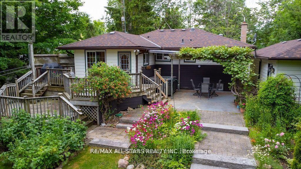 690 Post Road Property Photo 35