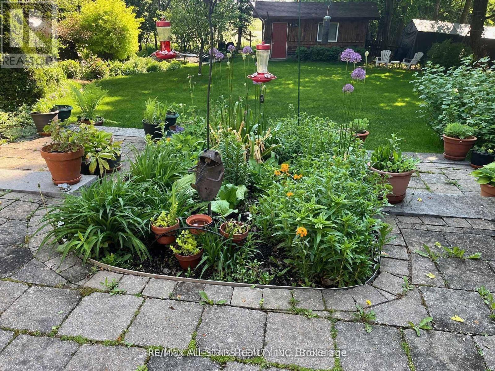 690 Post Road Property Photo 40