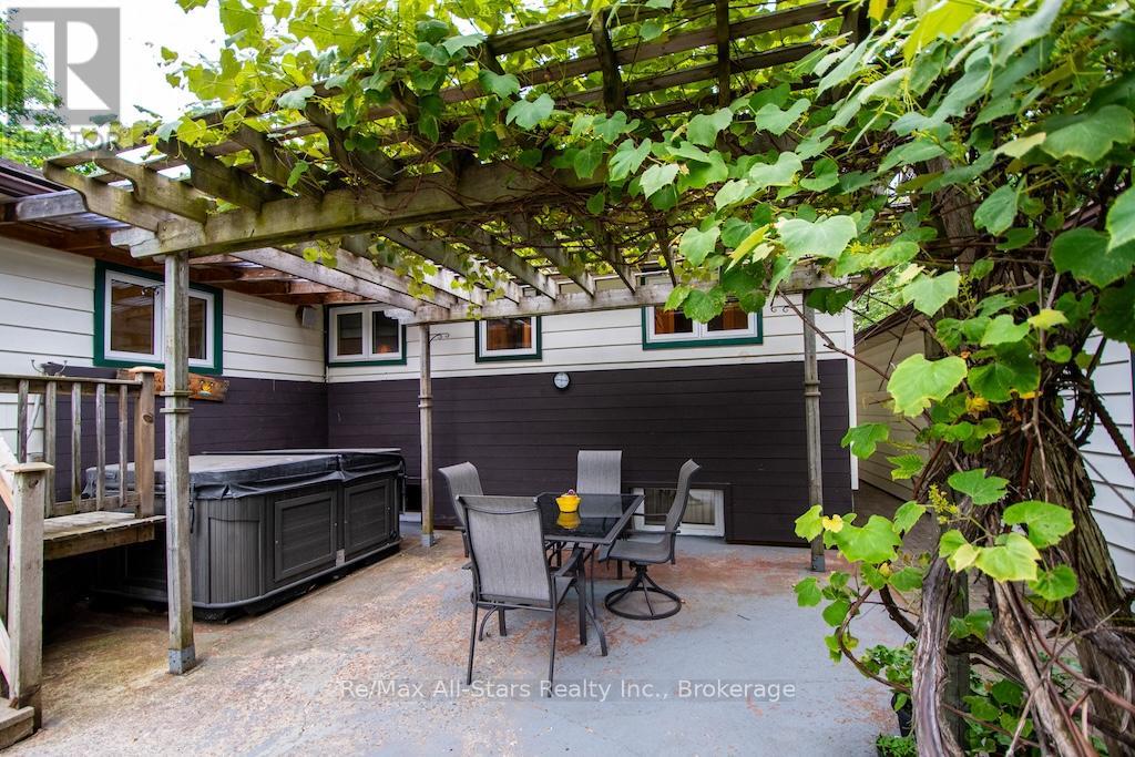 690 Post Road Property Photo 41