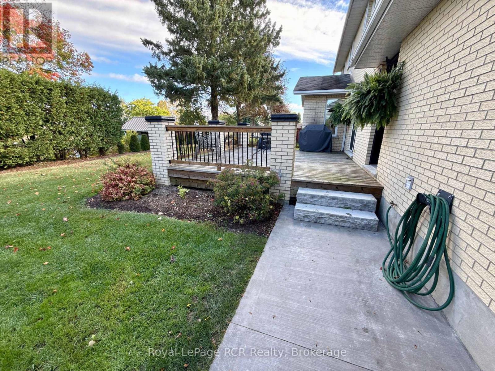 686 16th Street Property Photo 10