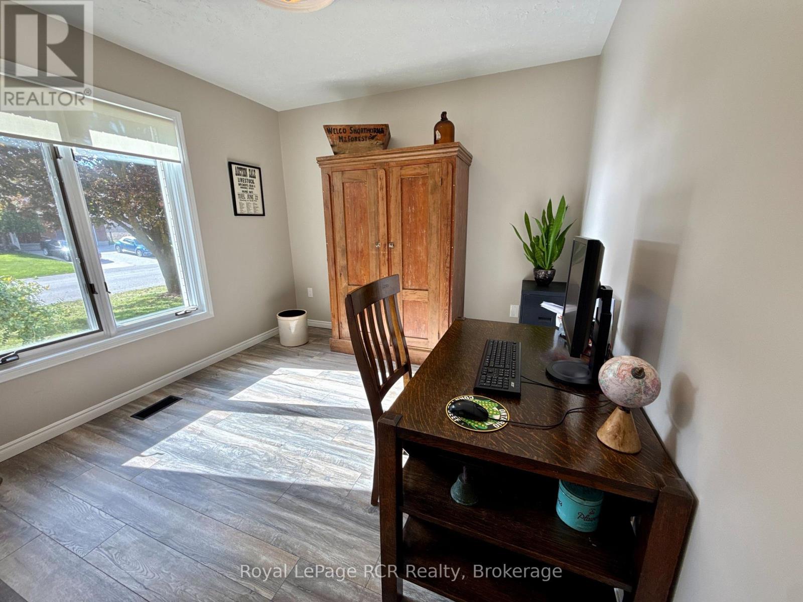 686 16th Street Property Photo 15