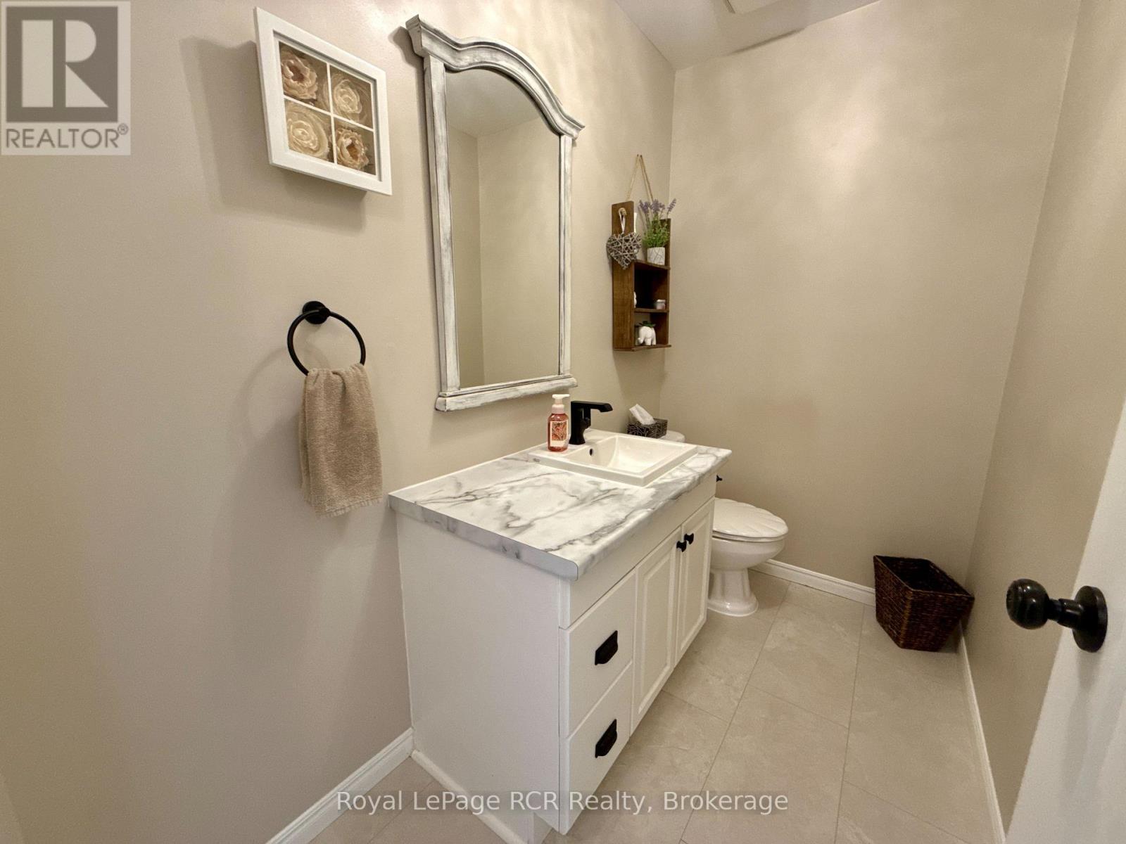 686 16th Street Property Photo 17
