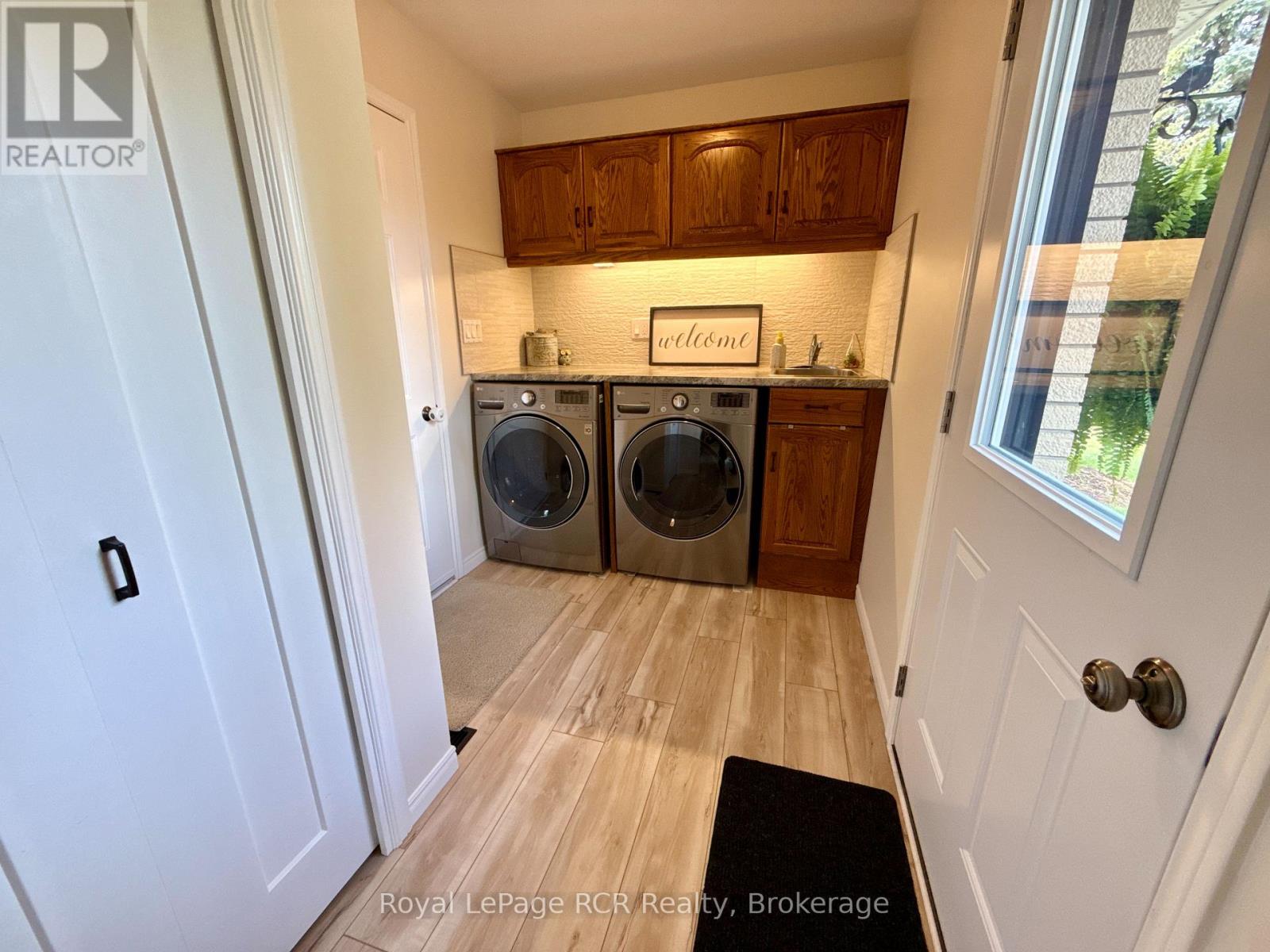 686 16th Street Property Photo 21