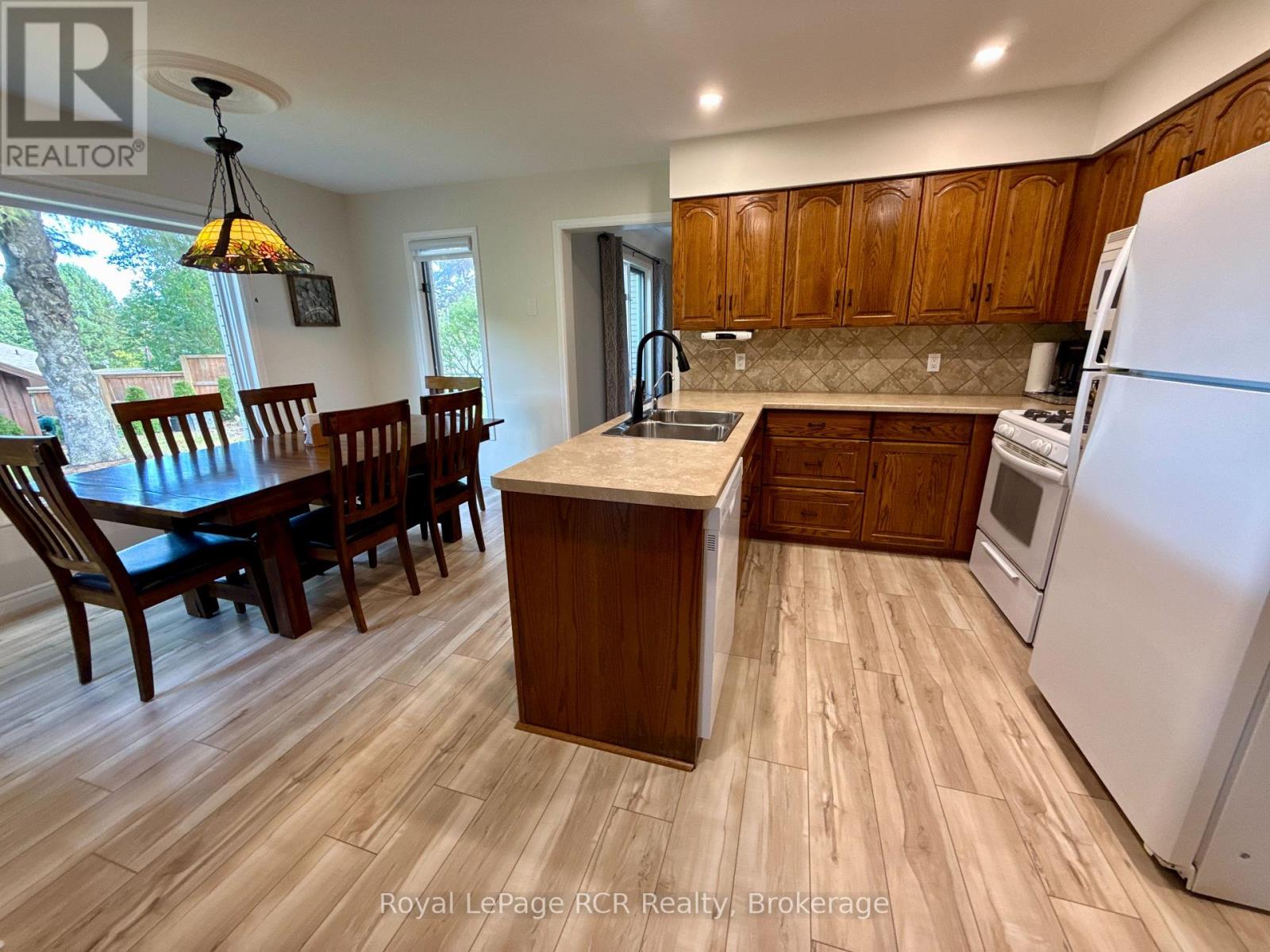686 16th Street Property Photo 24