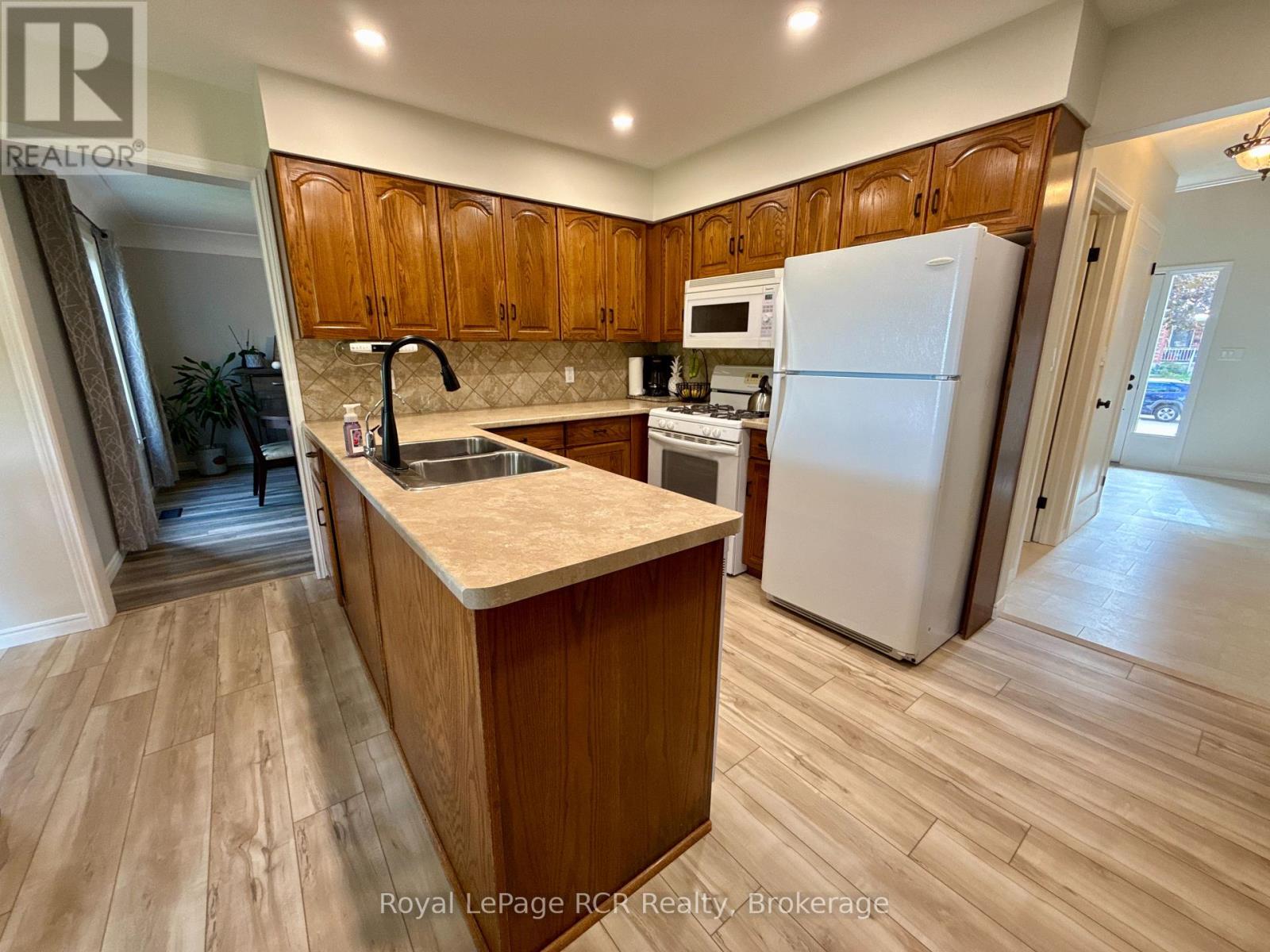 686 16th Street Property Photo 25