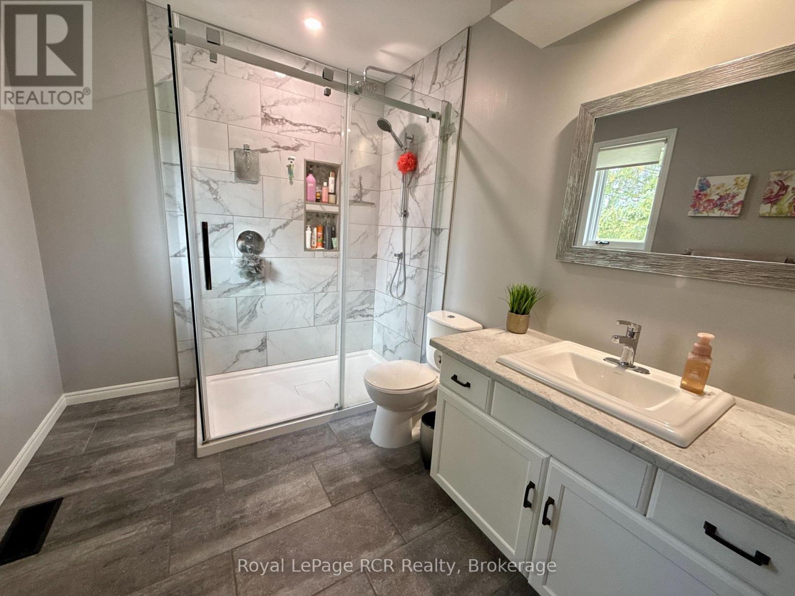 686 16th Street Property Photo 40