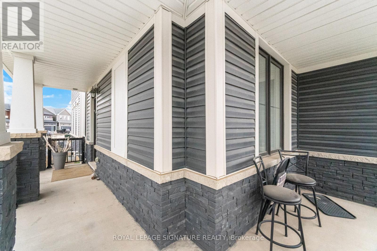240 Velvet Way Property Photo 10
