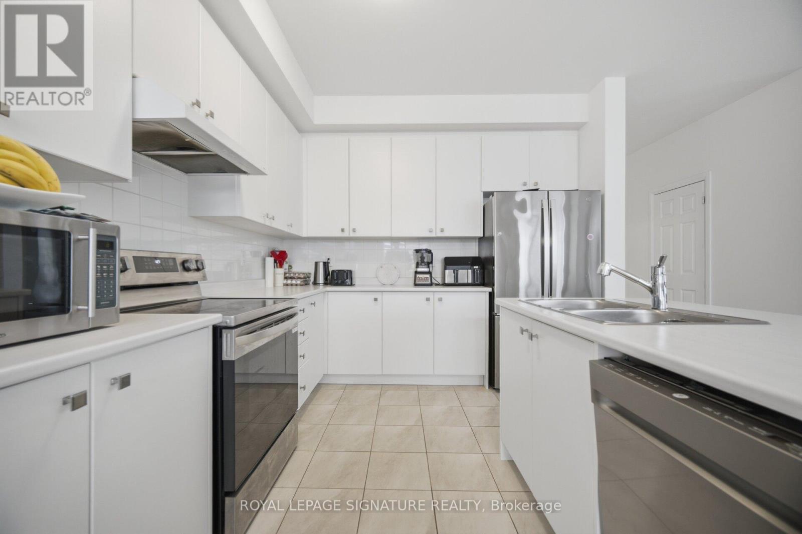 240 Velvet Way Property Photo 17