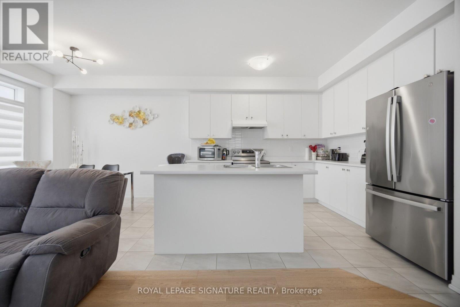240 Velvet Way Property Photo 21