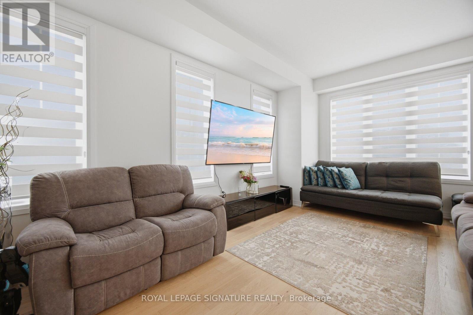 240 Velvet Way Property Photo 26