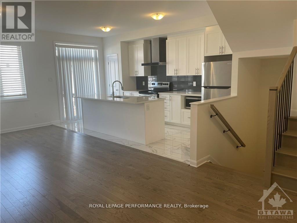 1039 Speedvale Court Property Photo 9