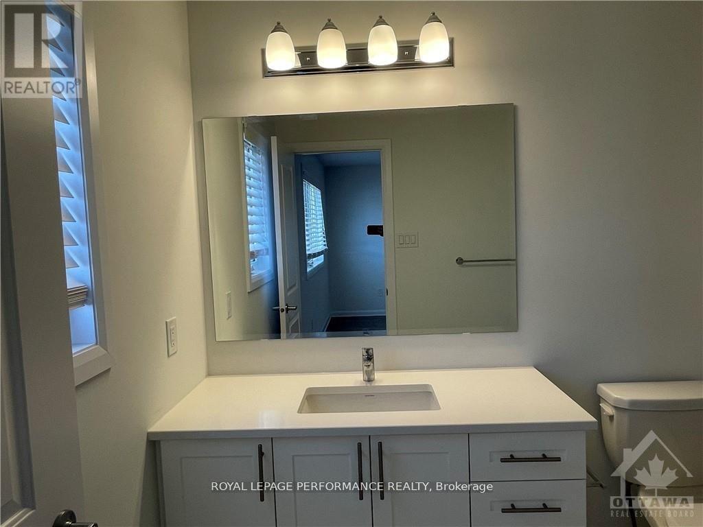 1039 Speedvale Court Property Photo 17