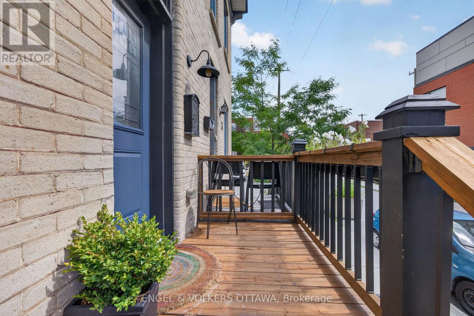 75 Eccles Street Property Photo 3
