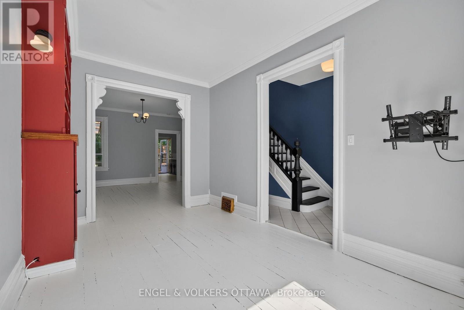 75 Eccles Street Property Photo 11