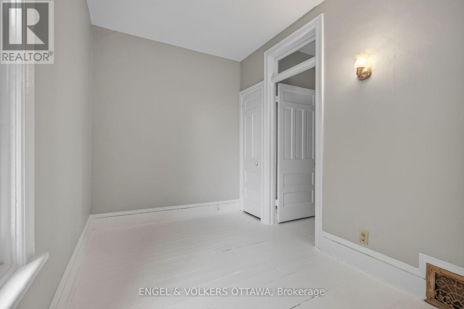 75 Eccles Street Property Photo 31