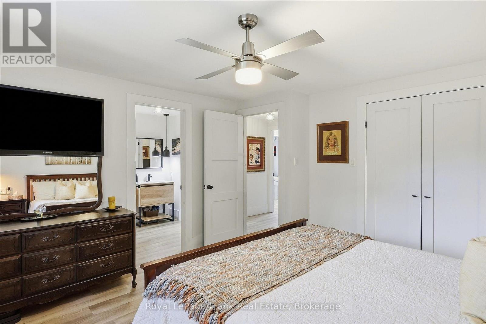 956 Weller Street Property Photo 29