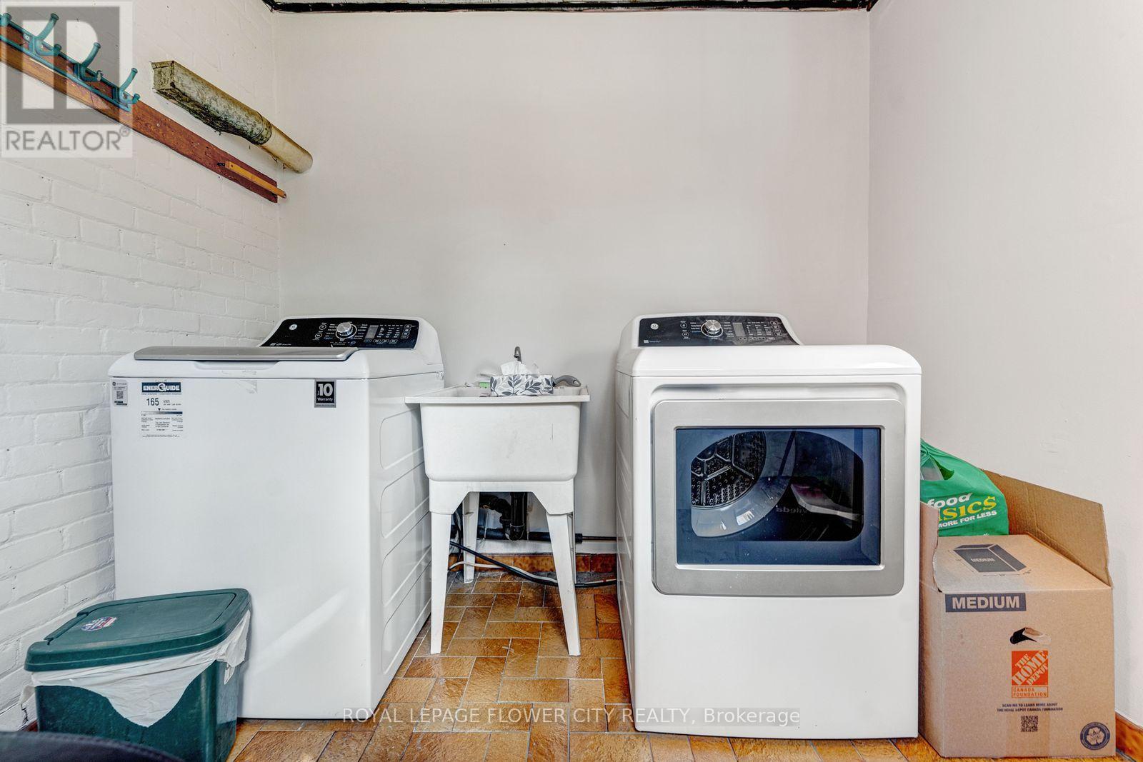 11 Mcneil Street Property Photo 43