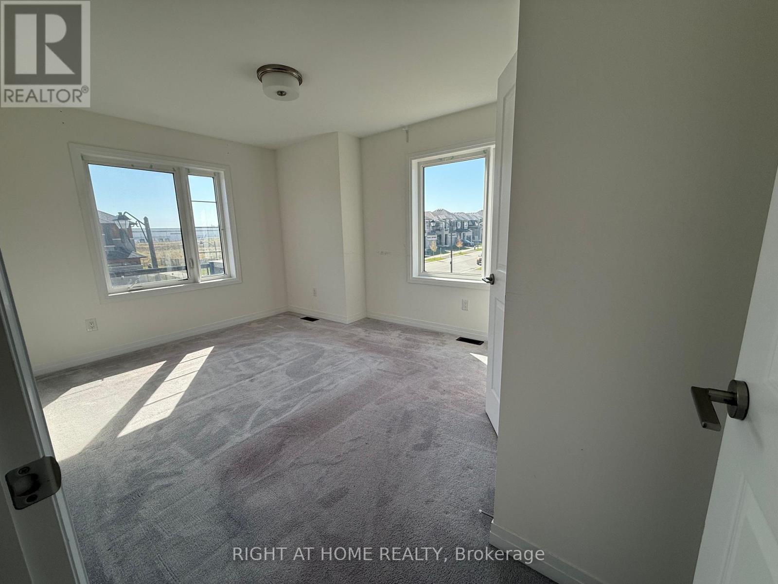 95 Hitchman Street Property Photo 4