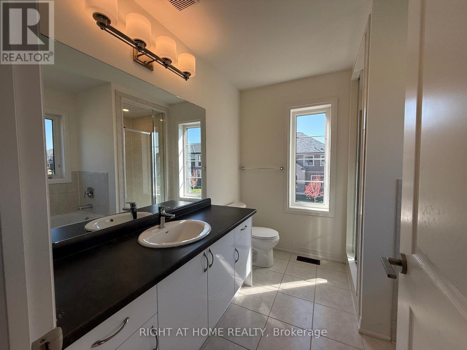 95 Hitchman Street Property Photo 11