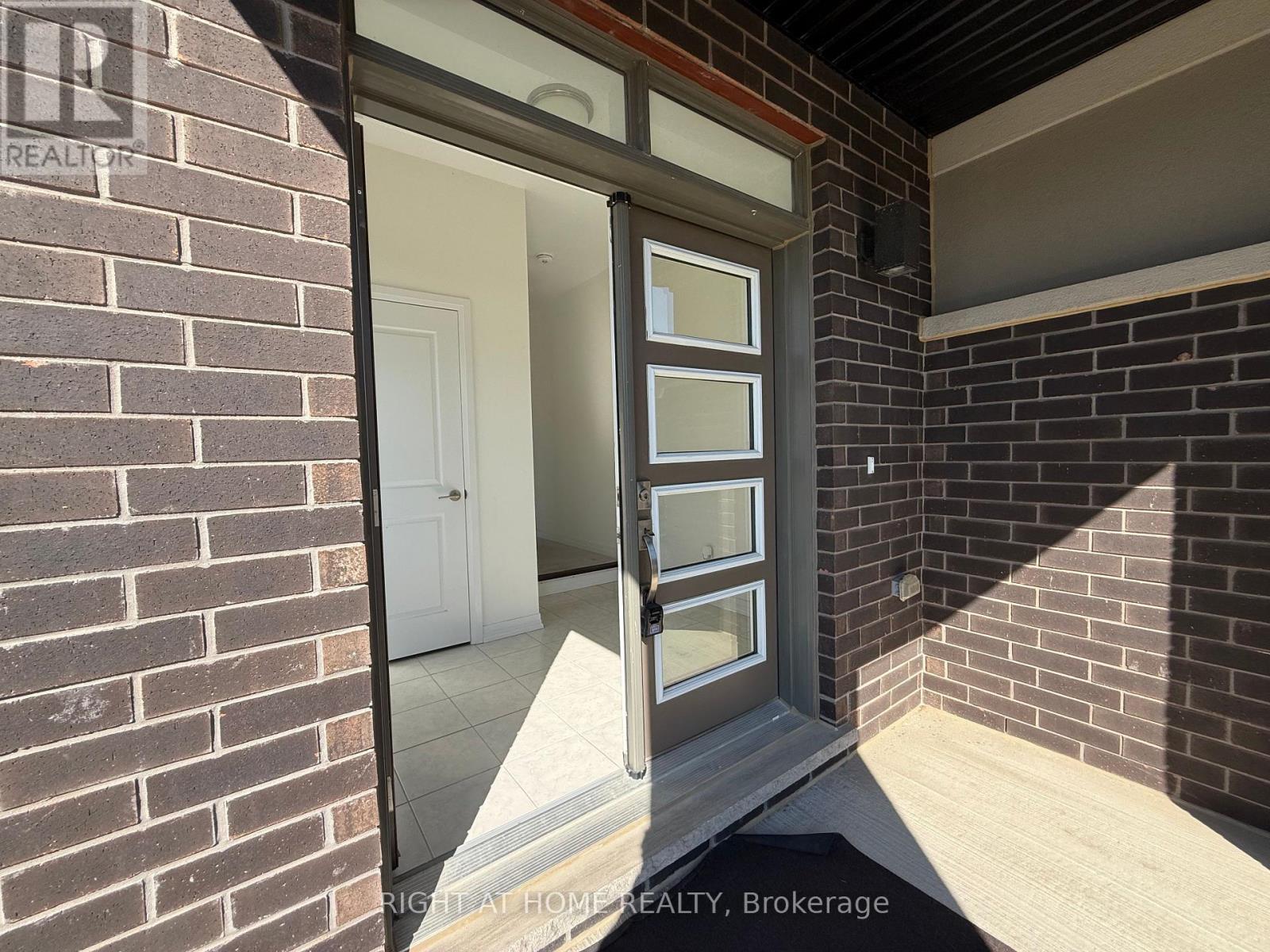 95 Hitchman Street Property Photo 16