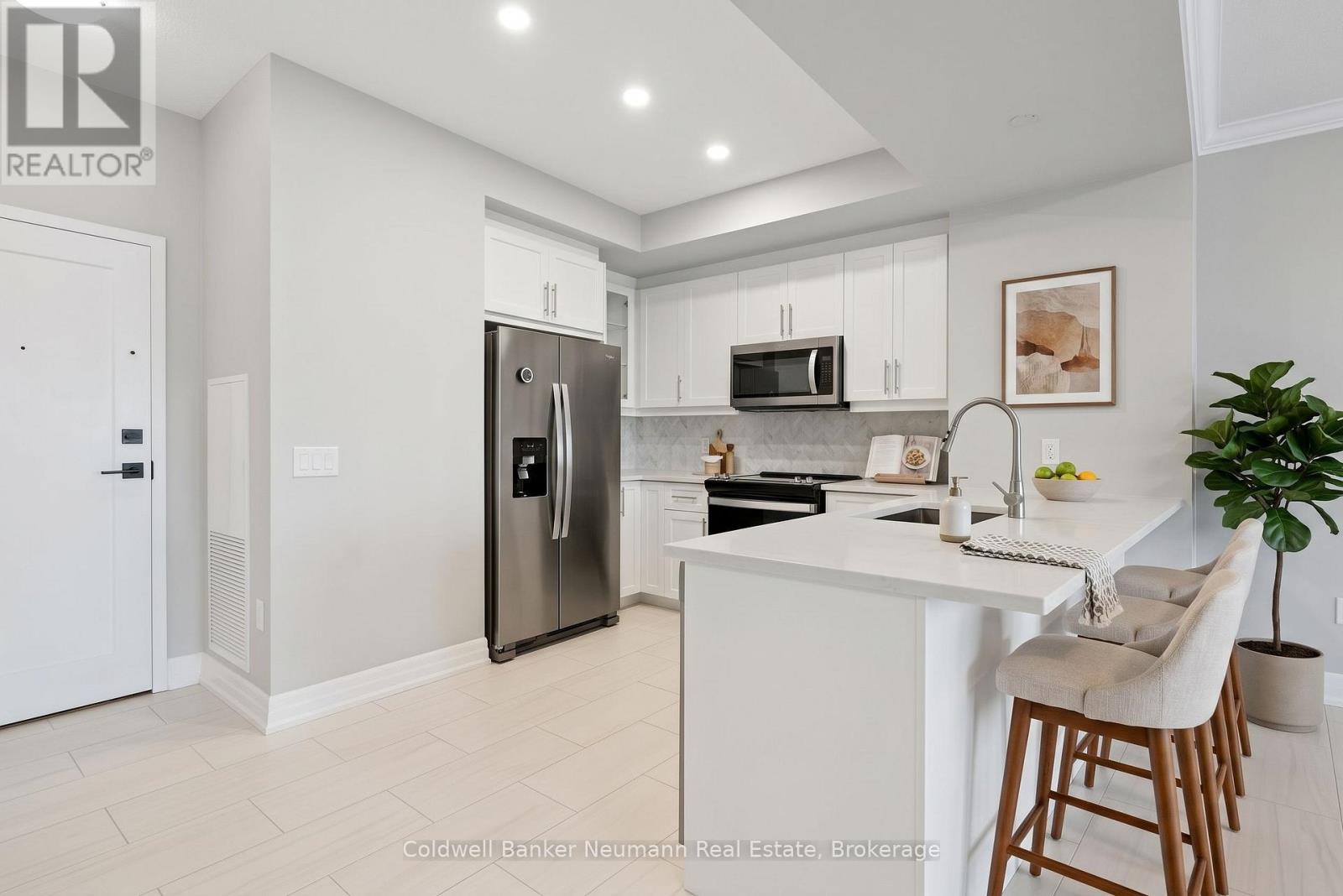 908 - 1880 Gordon Street Property Photo 3