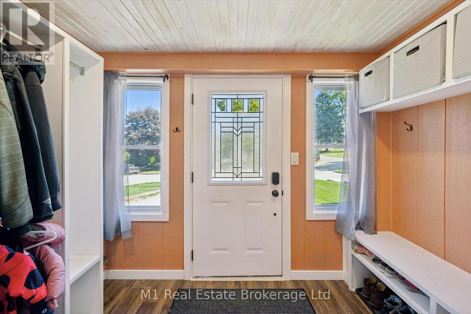 53 Johanna Drive Property Photo 6