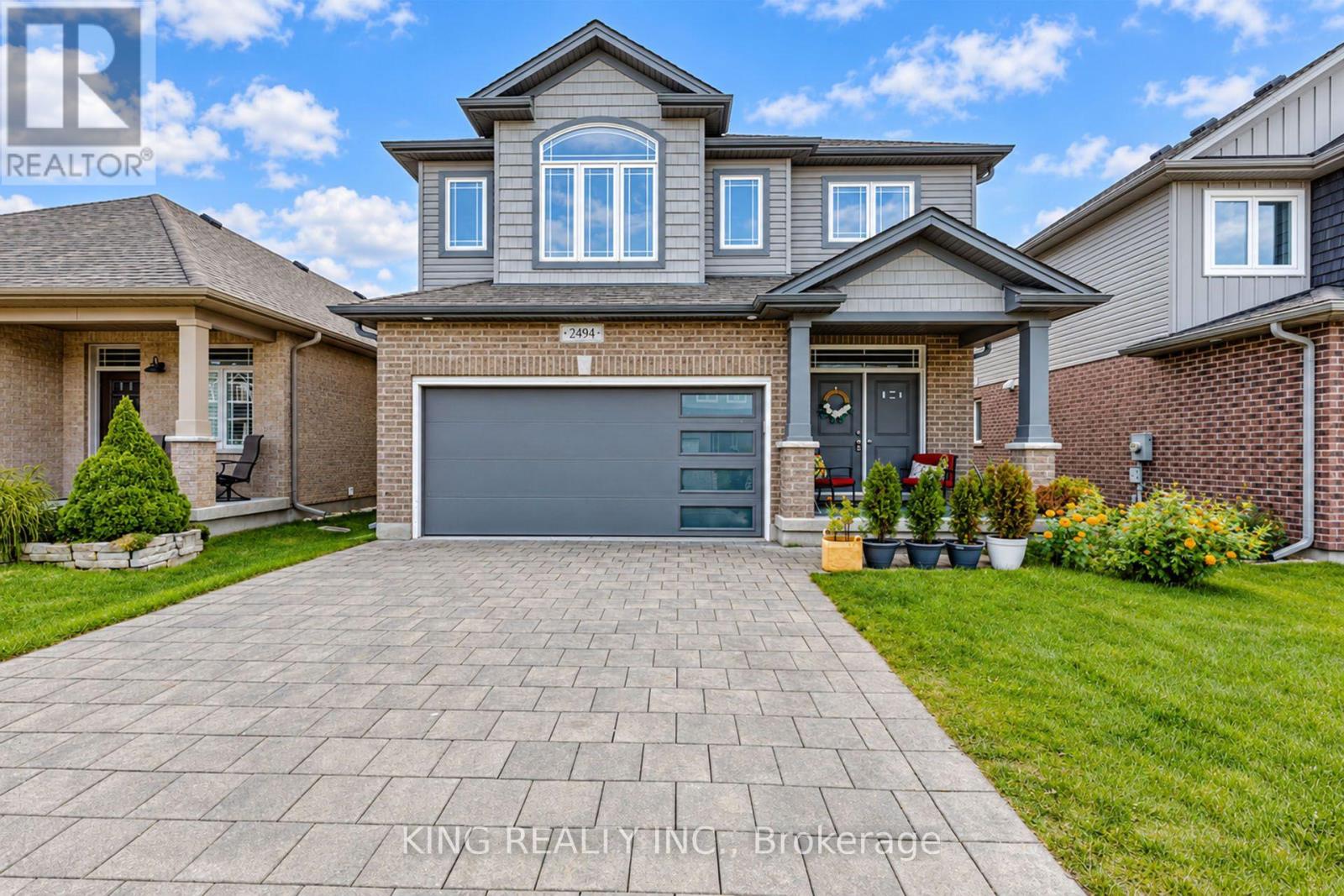 2494 LEEDS CROSSING Property Photo 1