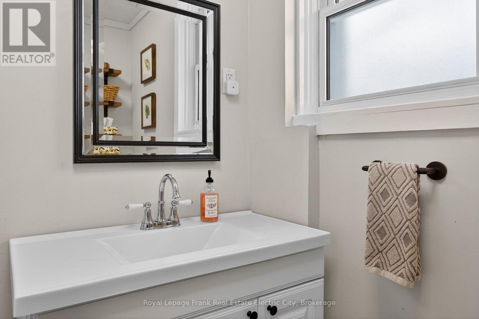 647 Bethune Street Property Photo 25