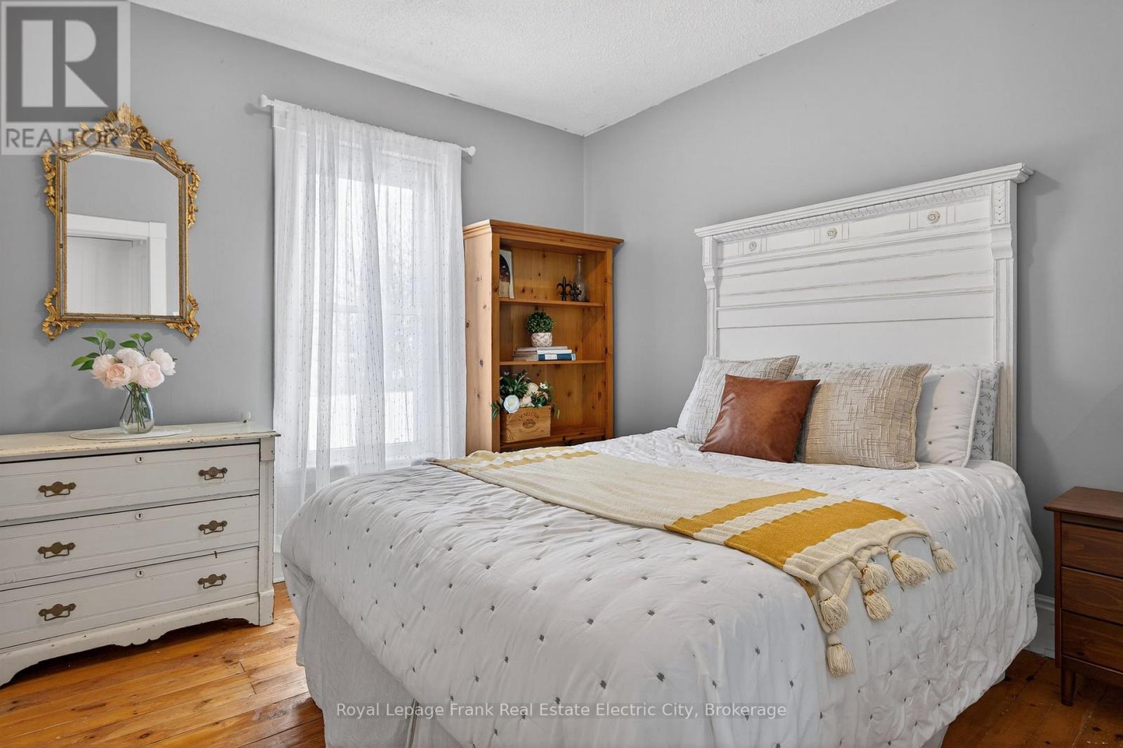 647 Bethune Street Property Photo 28