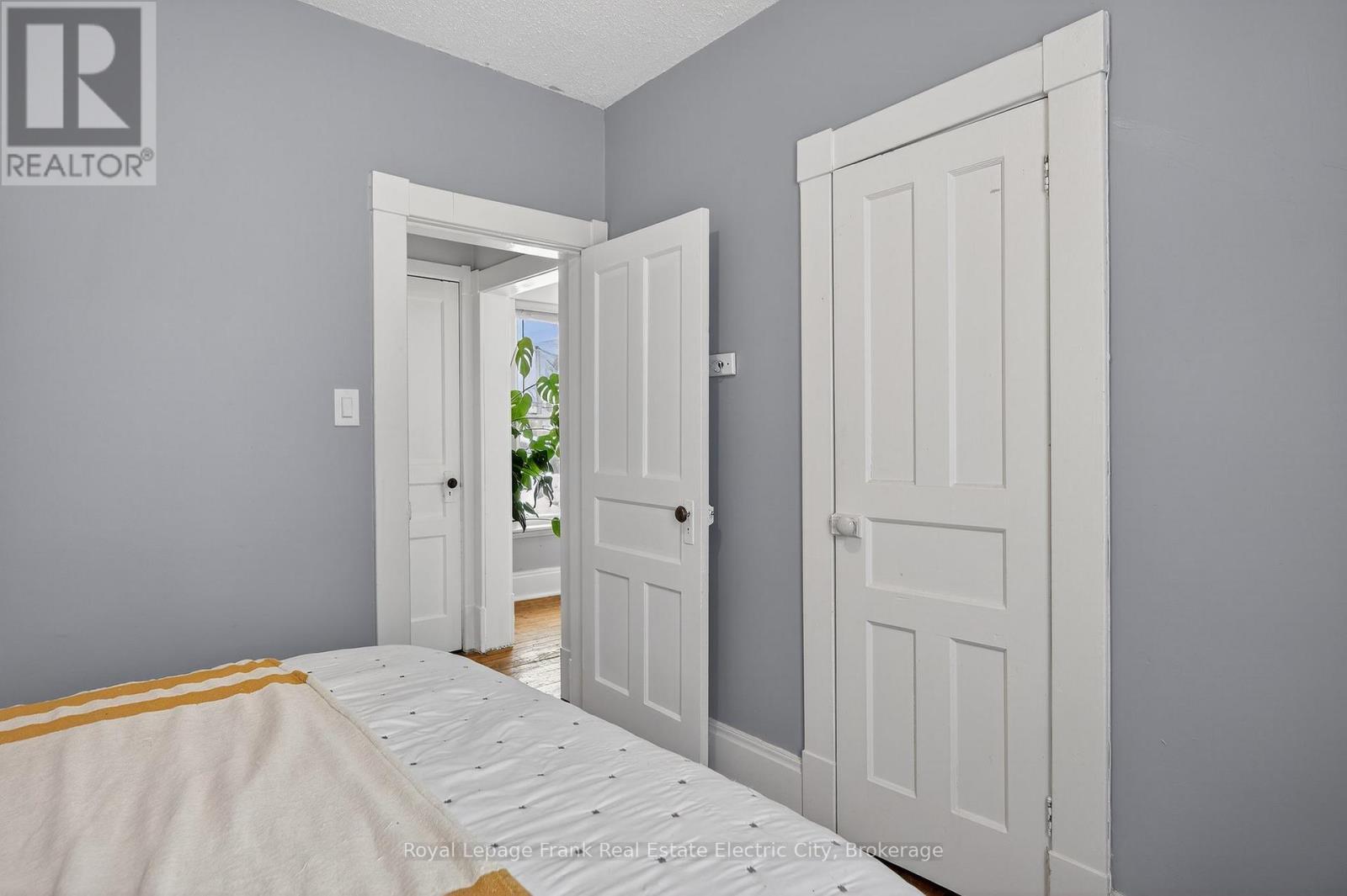647 Bethune Street Property Photo 29