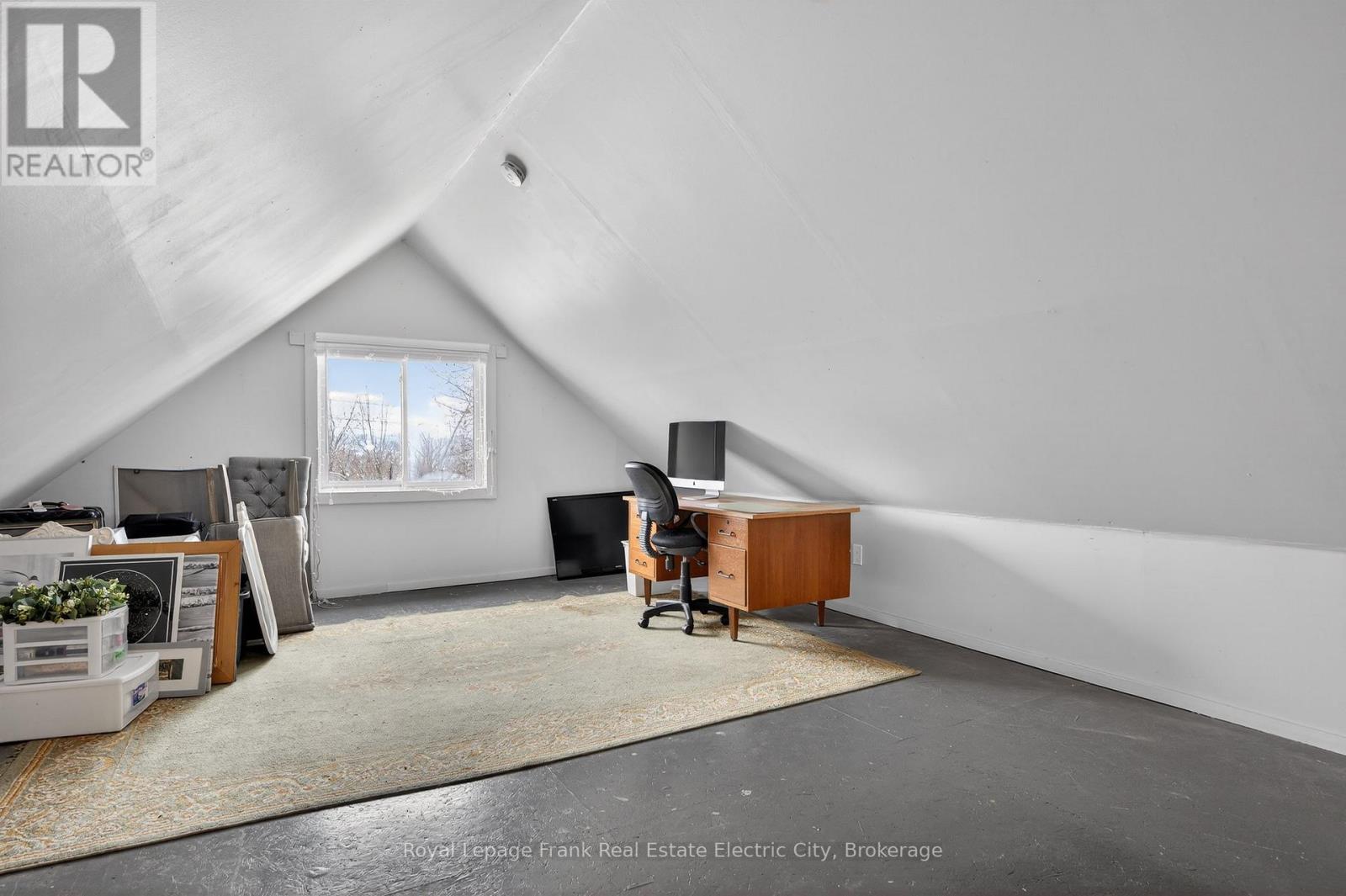 647 Bethune Street Property Photo 34