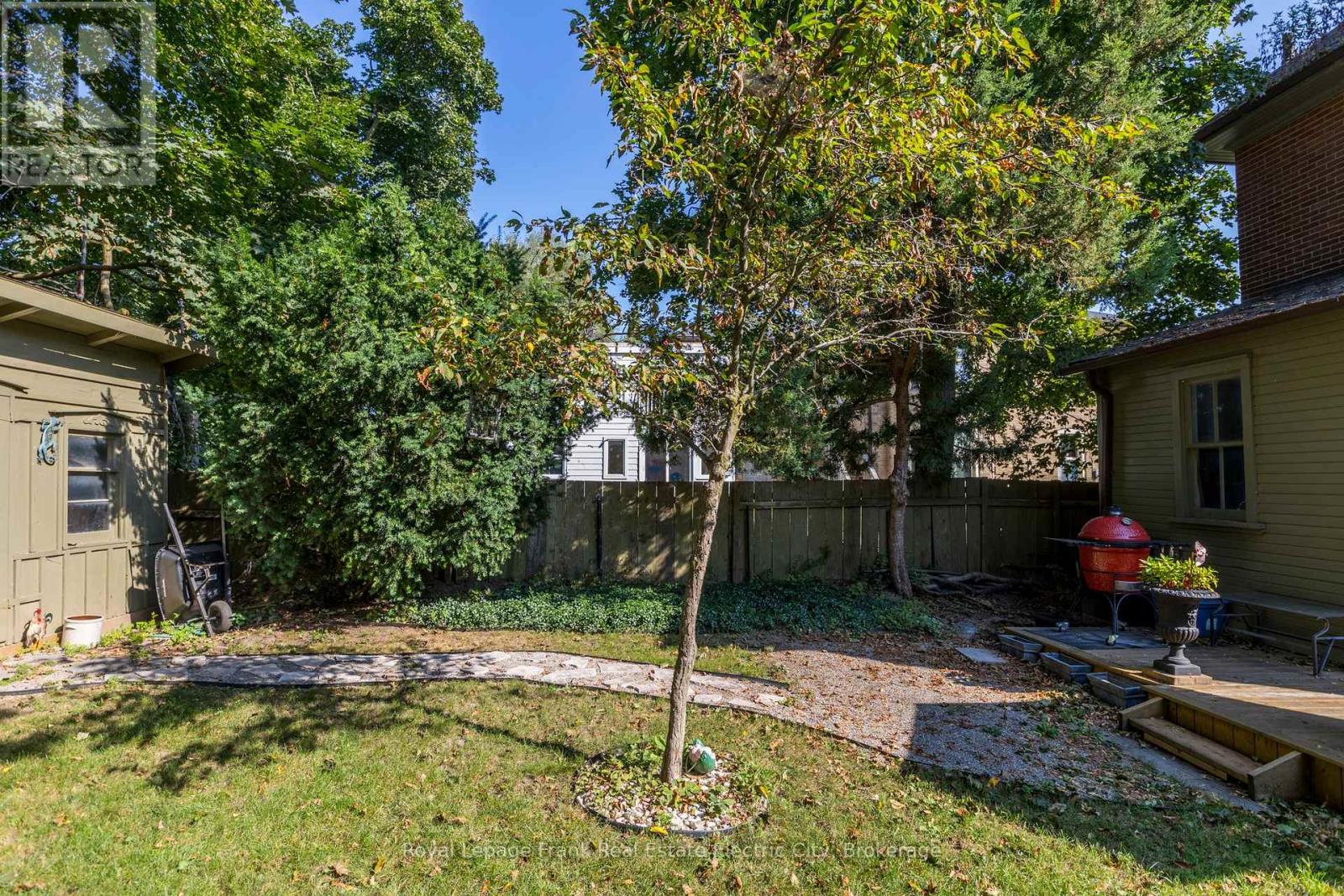 647 Bethune Street Property Photo 45