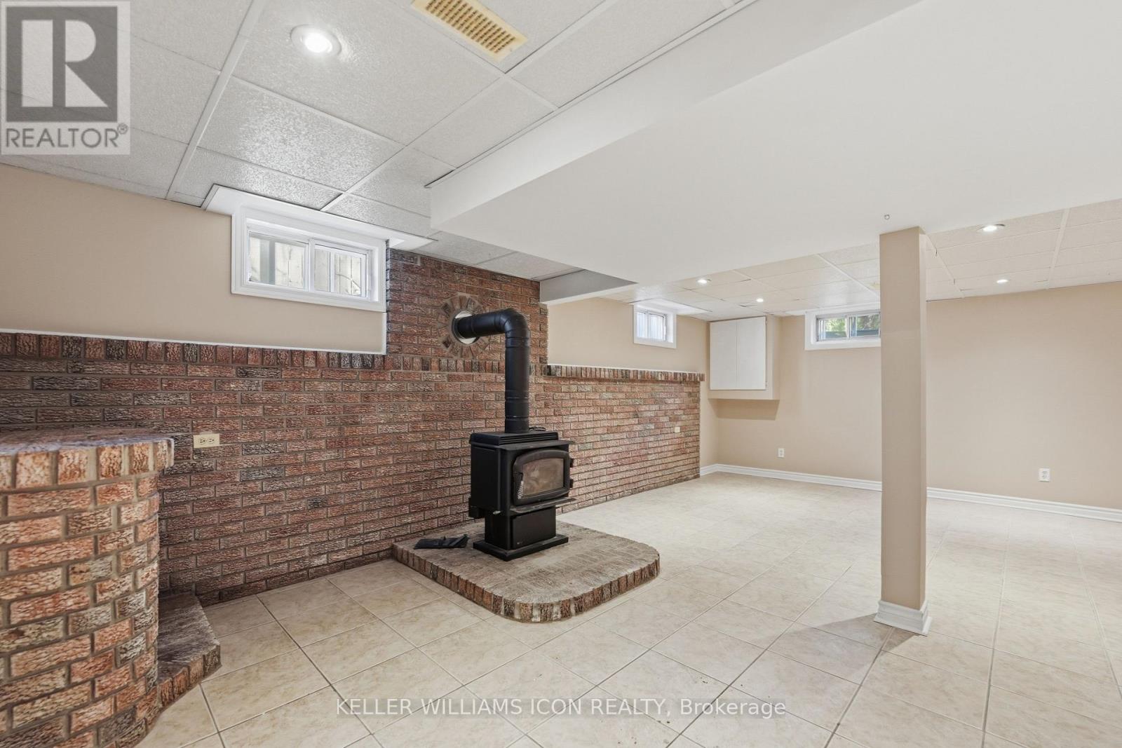 103 Harris Place Property Photo 28