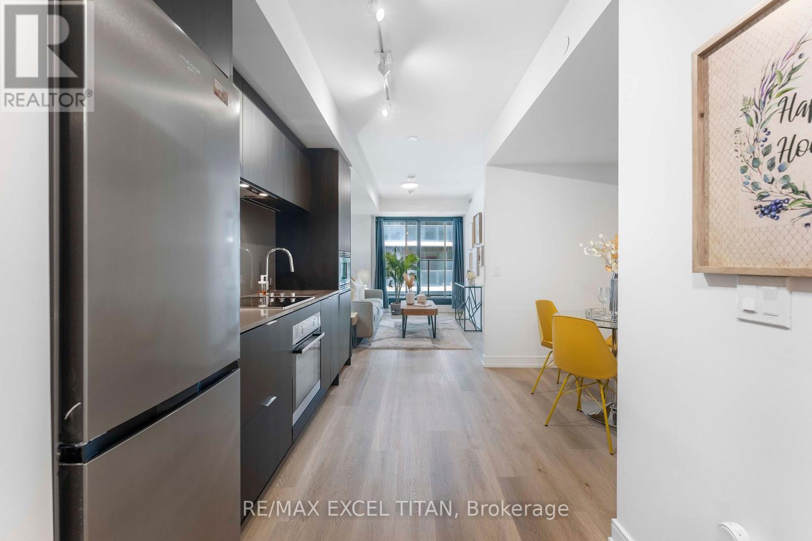 614 - 1 Jarvis Street Property Photo 6