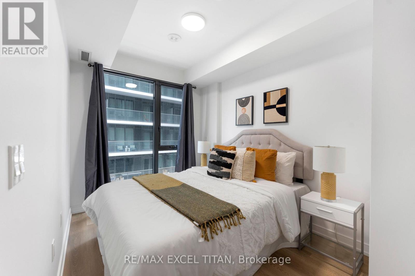 614 - 1 Jarvis Street Property Photo 15
