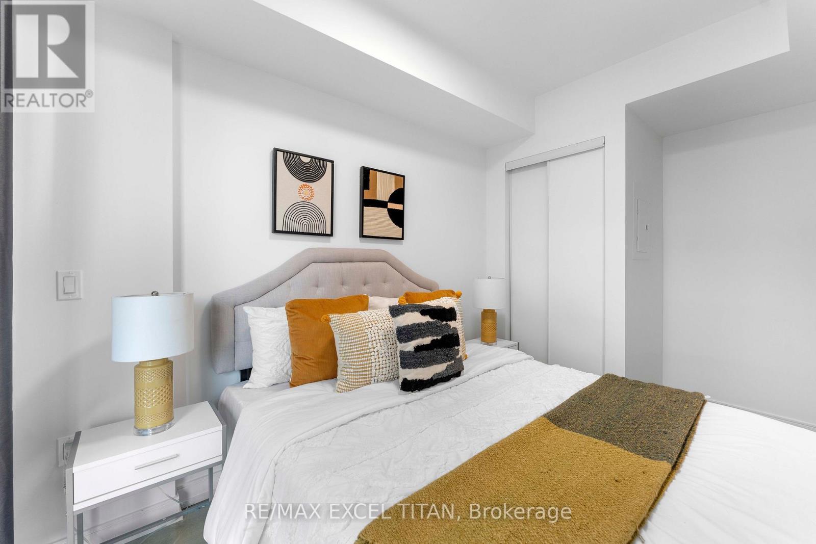 614 - 1 Jarvis Street Property Photo 18