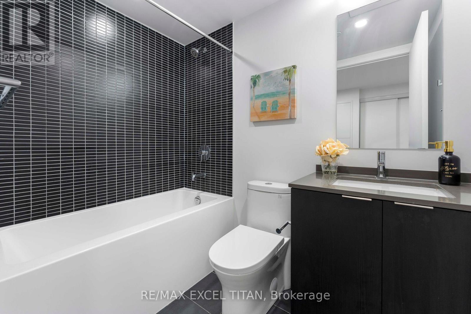 614 - 1 Jarvis Street Property Photo 19