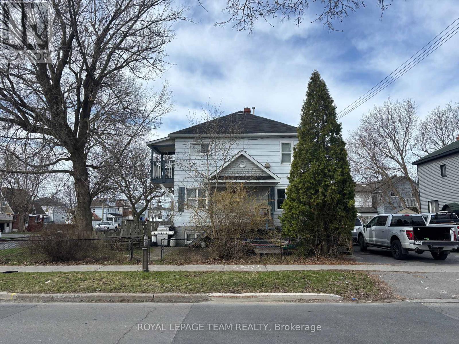 300 St Felix Street Property Photo 8