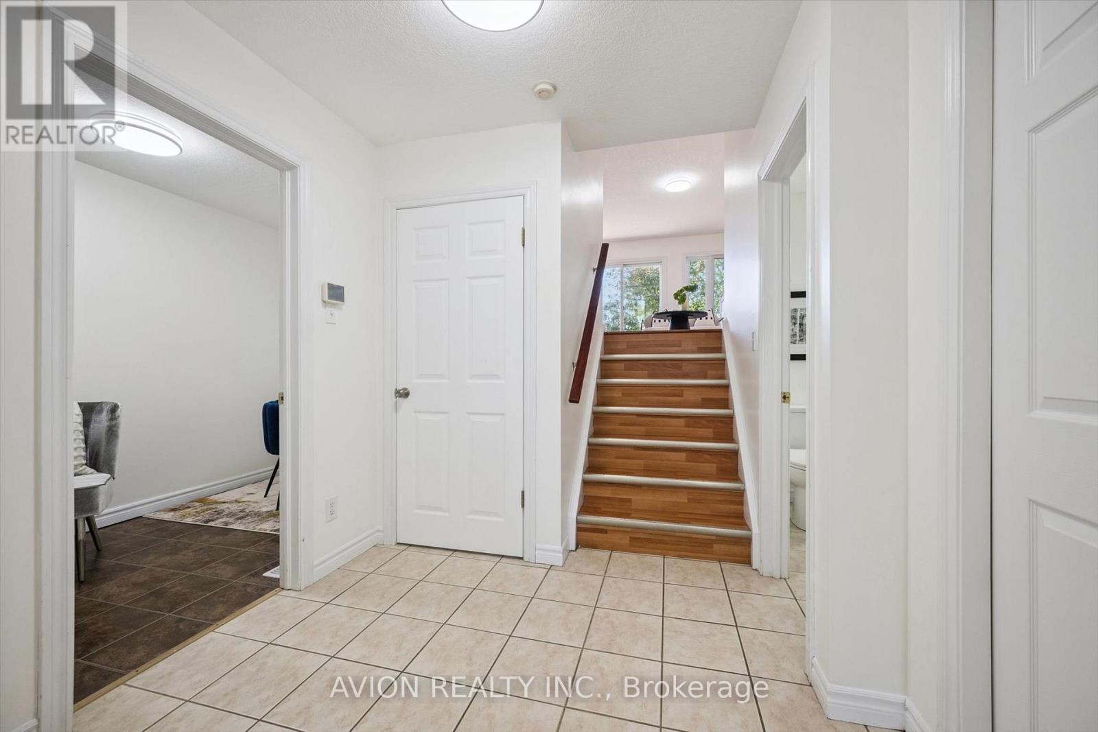 206 Buttercup Court Property Photo 7