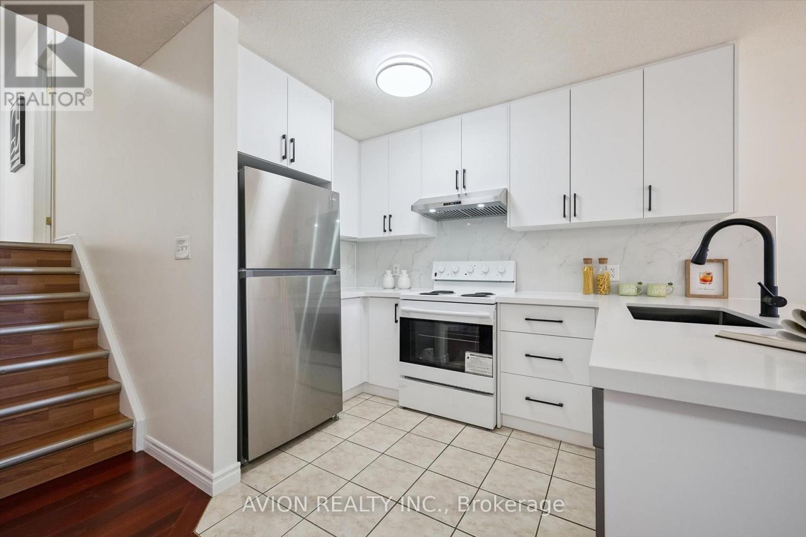 206 Buttercup Court Property Photo 17