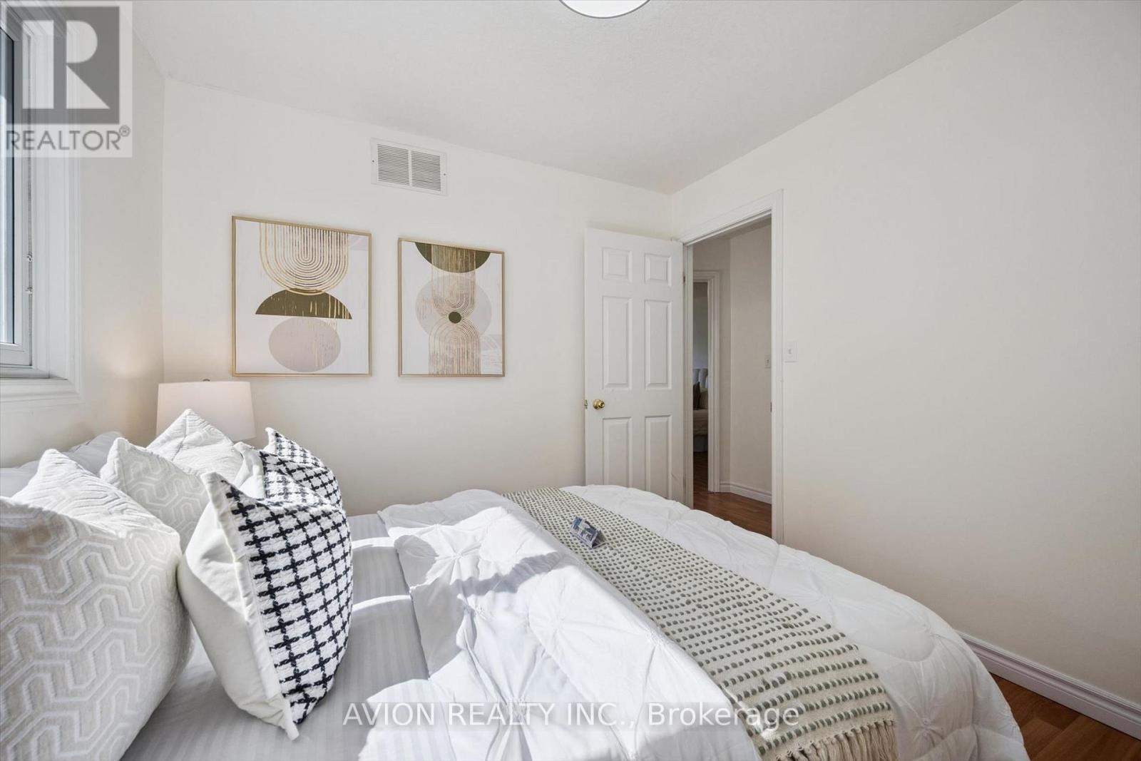206 Buttercup Court Property Photo 29