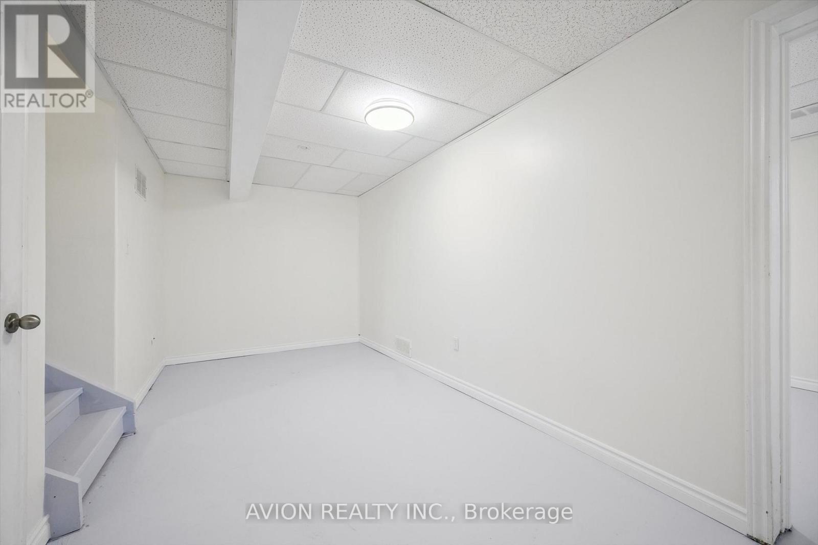 206 Buttercup Court Property Photo 33