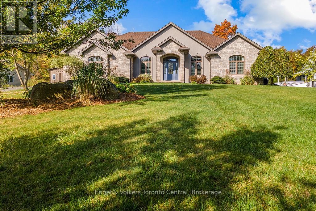 184 Sutacriti Street Property Photo 1