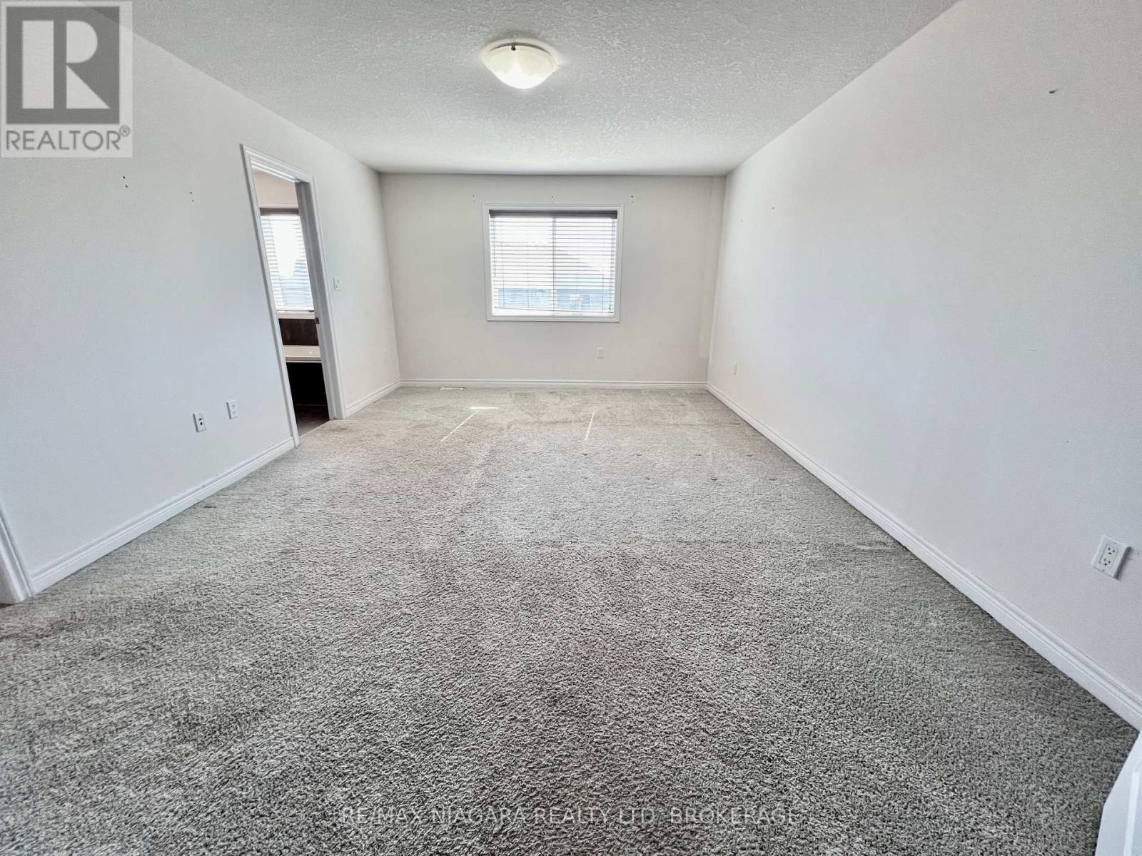 23 Fairgrounds Drive Property Photo 23