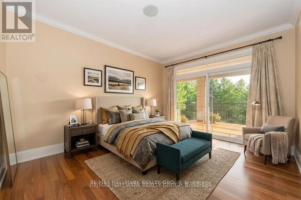5800 Queenscourt Crescent Property Photo 31